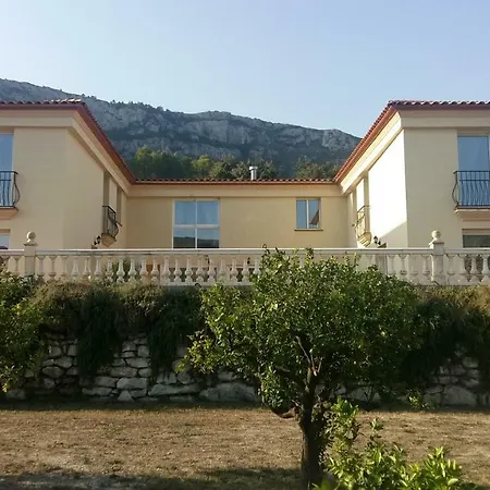 La Carrasca 2*